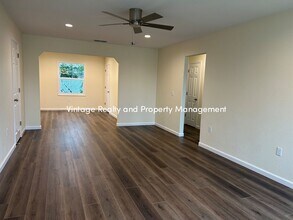 3021 St Josephs Dr in Sacramento, CA - Building Photo - Building Photo