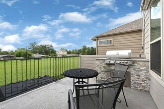 1909 Monaco Memorial Ln in Houston, TX - Building Photo - Building Photo