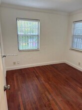 3191 Day Ave in Miami, FL - Building Photo - Building Photo