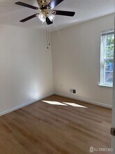 30 Dartmouth Way in North Brunswick, NJ - Building Photo - Building Photo