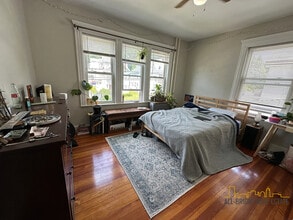 136 Brooks St, Unit 136 in Boston, MA - Building Photo - Building Photo