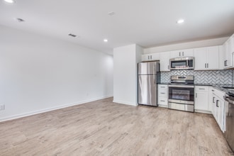 410 Lansing St in Dallas, TX - Building Photo - Building Photo