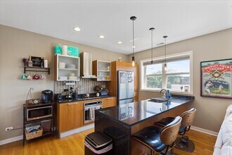 1653 N Fairfield Ave in Chicago, IL - Building Photo - Building Photo