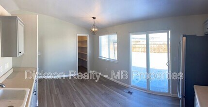 162 Prairie Ln in Fernley, NV - Building Photo - Building Photo