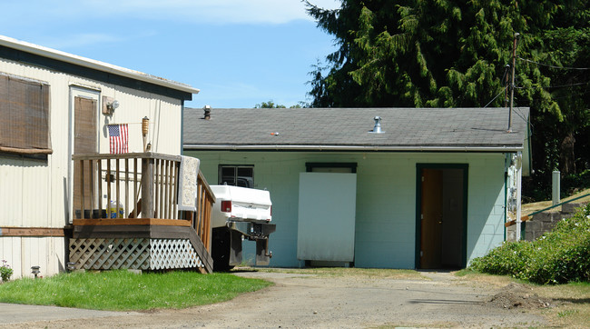 898 Burr Rd SE in Olympia, WA - Foto de edificio - Building Photo