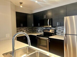 14500 E 2nd Ave in Aurora, CO - Foto de edificio - Building Photo