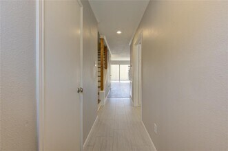 6481 Olympia Dr in Houston, TX - Building Photo - Building Photo