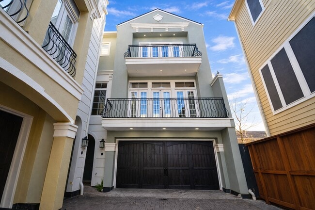 1818 Binz St in Houston, TX - Building Photo - Building Photo