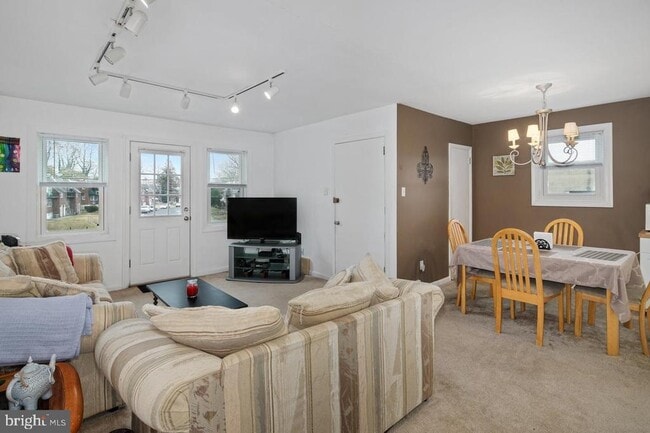 property at 2702 Cranston Rd