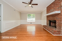 8307 Creekridge Cir in Riverdale, GA - Foto de edificio - Building Photo