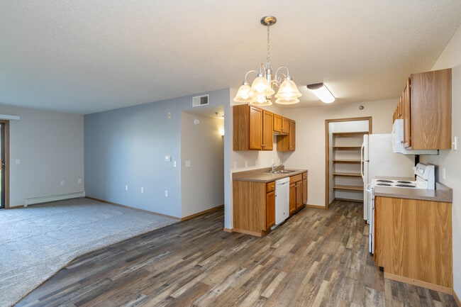 Eastern Hills Apartments