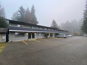 Olympia Townhouses IV in Olympia, WA - Building Photo - Building Photo