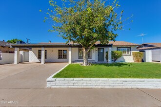8650 E Roanoke Ave in Scottsdale, AZ - Building Photo - Building Photo