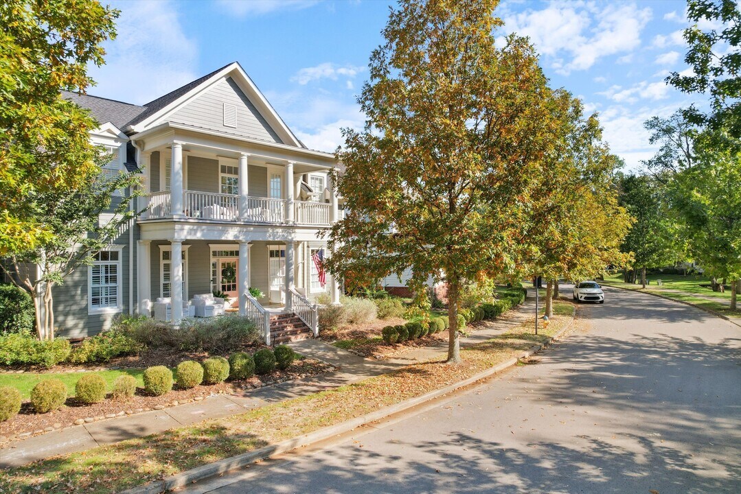 517 Pearre Springs Way in Franklin, TN - Building Photo