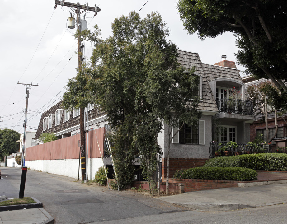 1148 Chelsea Ave in Santa Monica, CA - Foto de edificio