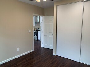 12425 Bromwich St in Los Angeles, CA - Building Photo - Building Photo
