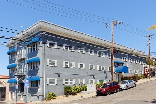 Gernard in Vallejo, CA - Foto de edificio - Building Photo