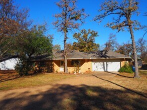 118 Perkins Rd in Krugerville, TX - Building Photo - Building Photo