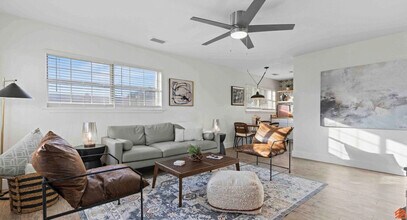 209 Angelfish Ave. in Fort Walton Beach, FL - Building Photo - Building Photo