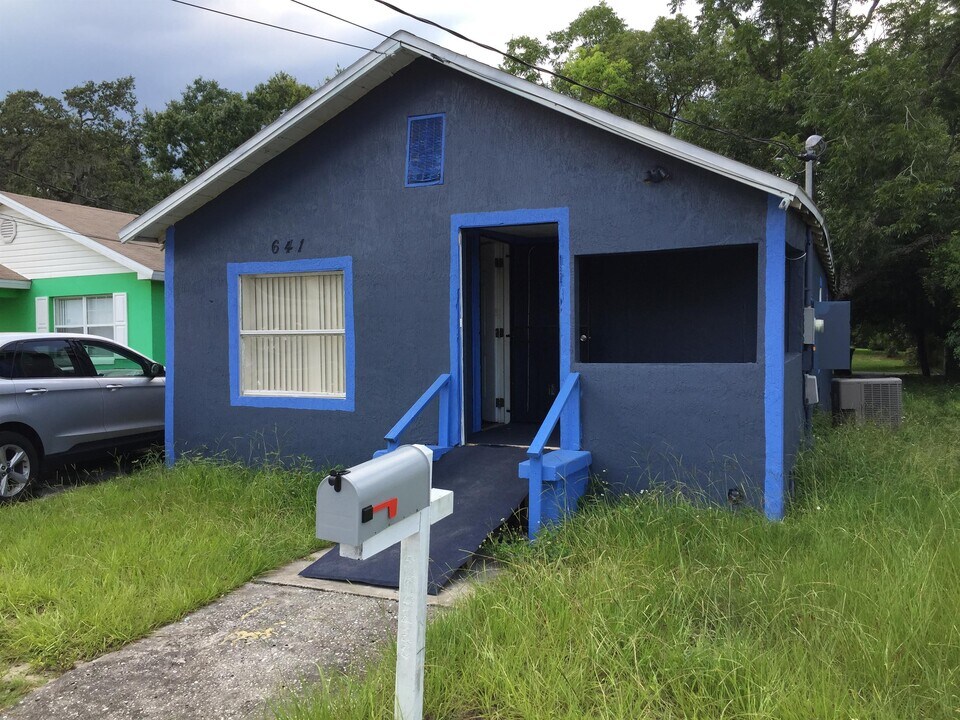 641 W 6th St in Lakeland, FL - Building Photo