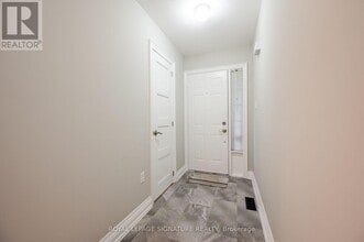 35 Ceremonial Dr in Mississauga, ON - Building Photo - Building Photo