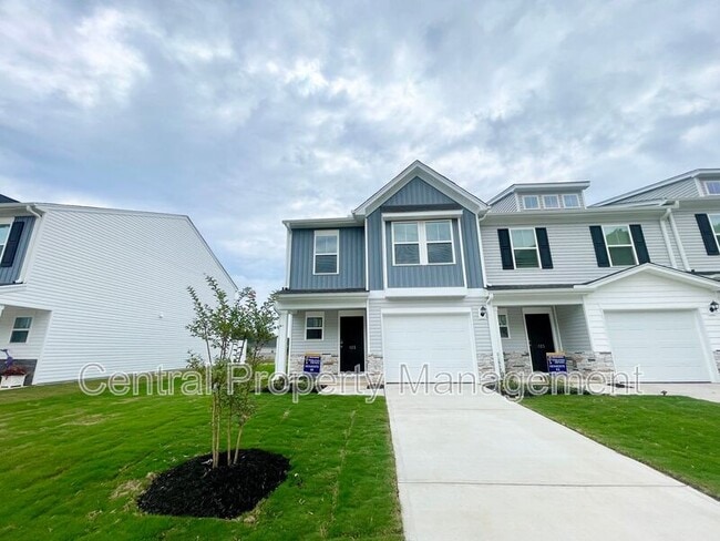 123 Cillian St in Fountain Inn, SC - Foto de edificio - Building Photo
