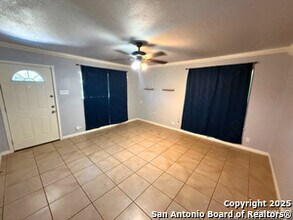 118 Starlight Terrace in San Antonio, TX - Building Photo - Building Photo