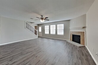 16839 Blackberry Lily Ln in Conroe, TX - Building Photo - Building Photo