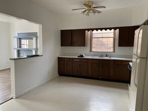 609 Main St, Unit 607 A in Bentleyville, PA - Foto de edificio - Building Photo
