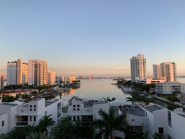 property at 7900 Harbor Island Dr