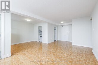 1442 Lawrence Ave W in Toronto, ON - Building Photo - Building Photo