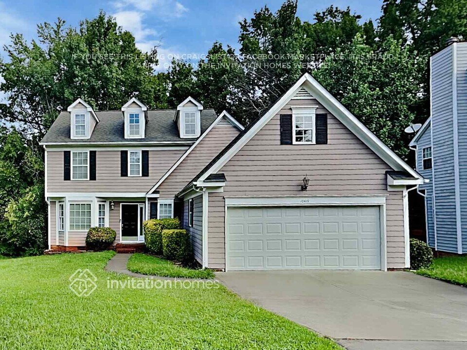 10419 Worsley Ln in Charlotte, NC - Foto de edificio