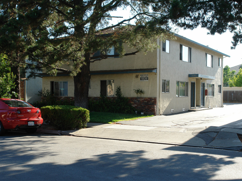 1646 Queen Charlotte Dr in Sunnyvale, CA - Building Photo