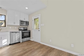 3805 Dogwood Ave in Chester, VA - Building Photo - Building Photo