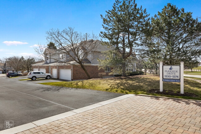 property at 1233 S Parkside Dr