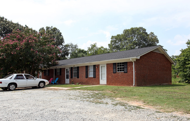 228 - 234 Liberty Road in High Point, NC - Building Photo - Building Photo