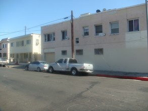 4248 S Vermont Ave in Los Angeles, CA - Building Photo - Building Photo