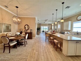 9418 Greyhawk Trl in Naples, FL - Building Photo