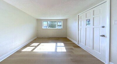 5506 Staley Dr in Tampa, FL - Building Photo - Building Photo