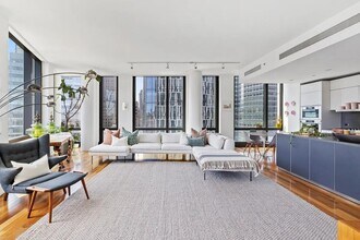 101 Warren St in New York, NY - Building Photo - Building Photo