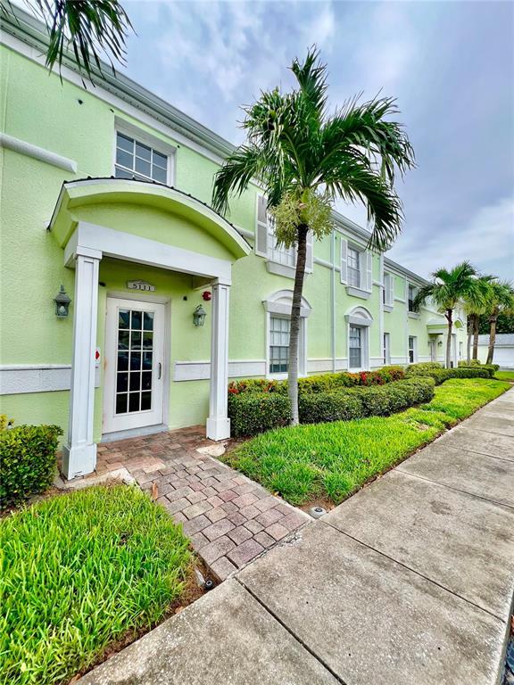 property at 5111 Coquina Key Dr SE