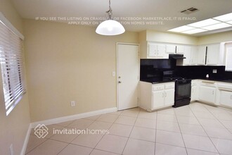 873 Kristin Ln in Hemet, CA - Building Photo - Building Photo