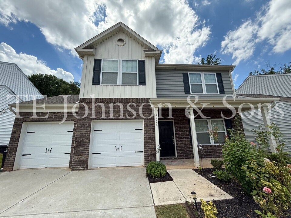 4658 Wesmar Ct in Winston-Salem, NC - Building Photo