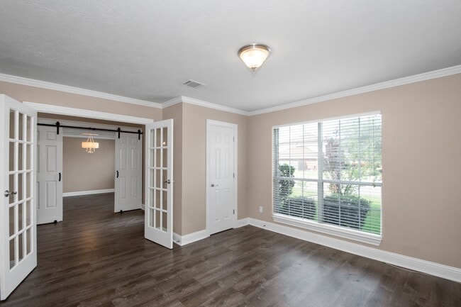 property at 2103 Paintbrush Ave