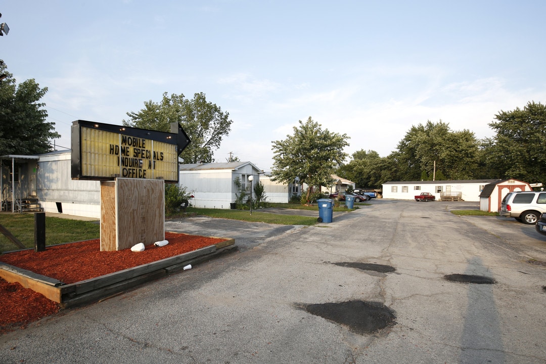 Modern Estates & Forest View in Blue Island, IL - Foto de edificio