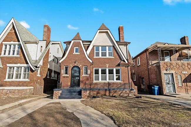 property at 17178 Roselawn St