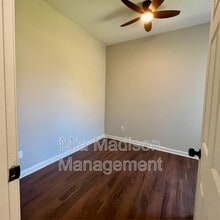 628 W Anderson Ln in Savannah, GA - Building Photo - Building Photo