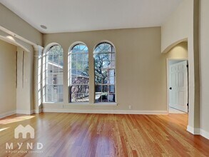 1710 Brush Creek Dr in San Antonio, TX - Building Photo - Building Photo