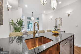 621 Florida Ave NW in Washington, DC - Building Photo - Building Photo