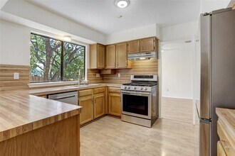 12022 Cherie Dr in Austin, TX - Building Photo - Building Photo